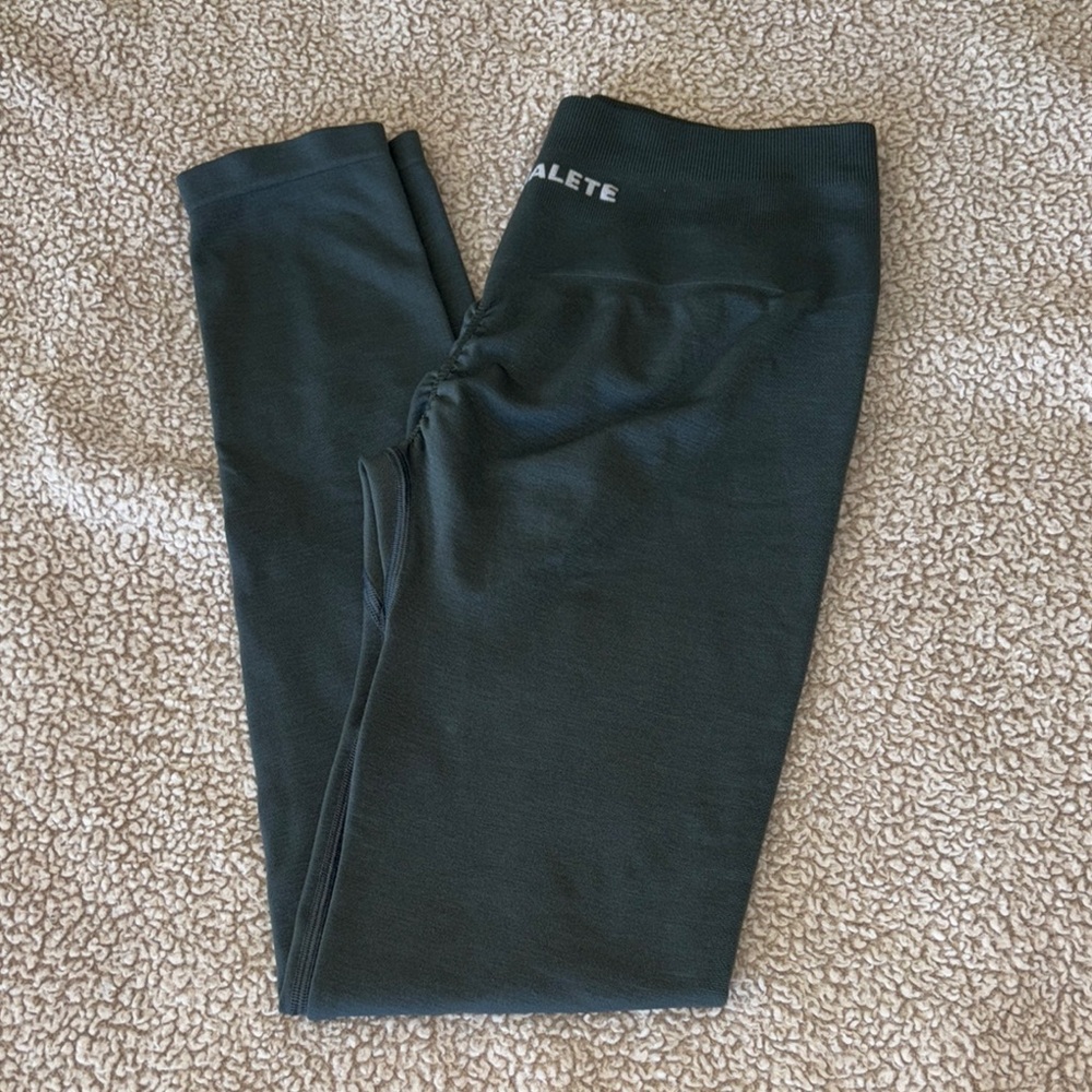 Alphalete Dark Green Leggings